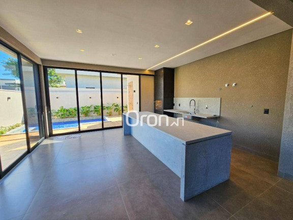 Casa com 4 Quartos à Venda, 232 m² em Portal Do Sol Garden - Goiânia