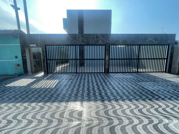 Sobrado com 2 Quartos à Venda, 82 m² em Balneário Itaguaí - Mongaguá