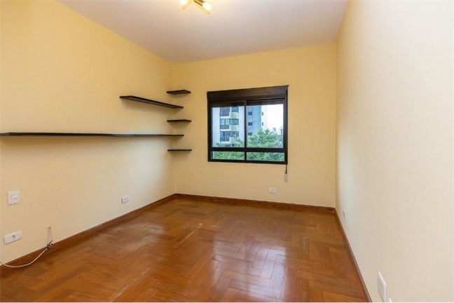 Imagem Imóvel com 5 Quartos à Venda, em Indianópolis - São Paulo Imagem Imóvel com 5 Quartos à Venda, em Indianópolis - São Paulo