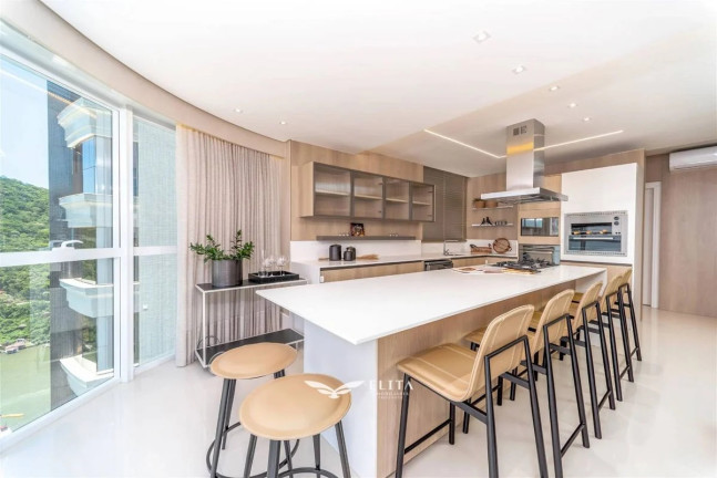 Imagem Apartamento com 4 Quartos à Venda, 238 m² em Centro - Balneário Camboriú Imagem Apartamento com 4 Quartos à Venda, 238 m² em Centro - Balneário Camboriú