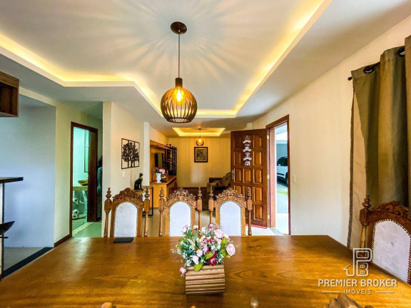 Imagem Casa com 3 Quartos à Venda, 160 m² em Pimenteiras - Teresópolis Imagem Casa com 3 Quartos à Venda, 160 m² em Pimenteiras - Teresópolis