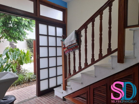 Imagem Sobrado com 5 Quartos à Venda, 300 m² em Perequê Açu - Ubatuba Imagem Sobrado com 5 Quartos à Venda, 300 m² em Perequê Açu - Ubatuba