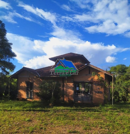 Sala Comercial à Venda, 220 m² em Zona Rural - Aiuruoca