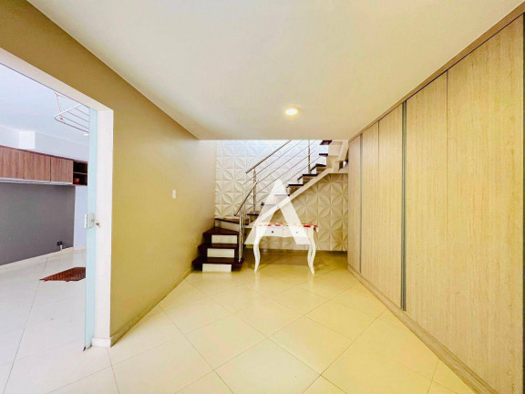 Imagem Casa com 4 Quartos à Venda, 320 m² em Alto - Teresópolis Imagem Casa com 4 Quartos à Venda, 320 m² em Alto - Teresópolis