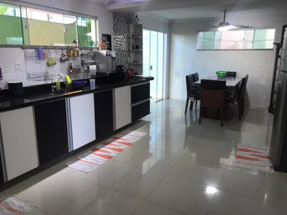 Imagem Casa com 4 Quartos à Venda, 436 m² em Glória - Macaé Imagem Casa com 4 Quartos à Venda, 436 m² em Glória - Macaé