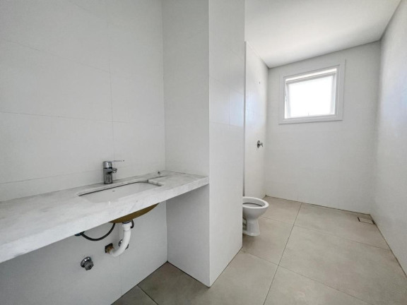 Imagem Casa com 4 Quartos à Venda, em Centro - Xangri-lá Imagem Casa com 4 Quartos à Venda, em Centro - Xangri-lá