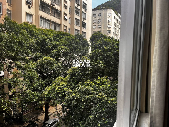 Imagem Imóvel com 1 Quarto à Venda, 50 m² em Copacabana - Rio De Janeiro Imagem Imóvel com 1 Quarto à Venda, 50 m² em Copacabana - Rio De Janeiro