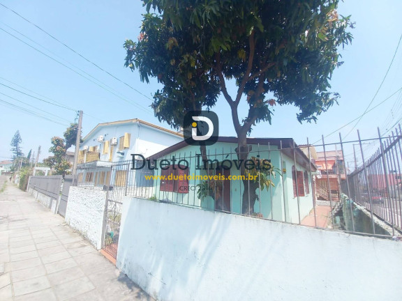 Imagem Casa com 3 Quartos à Venda,  em Carolina - Santa Maria