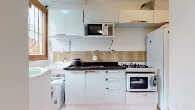 Imagem Imóvel com 1 Quarto à Venda, 35 m² em Petrópolis - Porto Alegre
