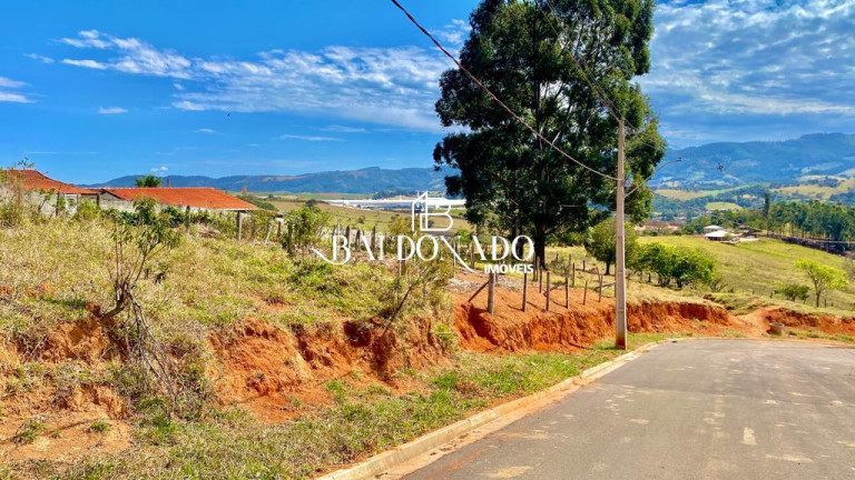 Imagem Terreno à Venda, 300 m² em Centro - Extrema Imagem Terreno à Venda, 300 m² em Centro - Extrema