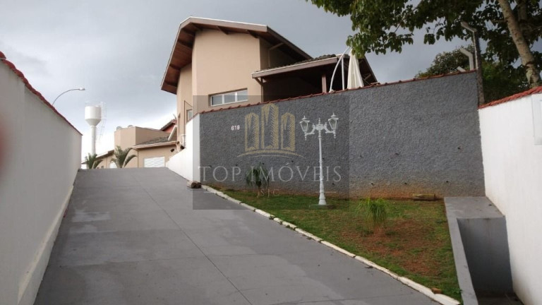 Imagem Casa com 4 Quartos para Alugar, 1.338 m² em Jardim Das Flores - Santa Branca Imagem Casa com 4 Quartos para Alugar, 1.338 m² em Jardim Das Flores - Santa Branca