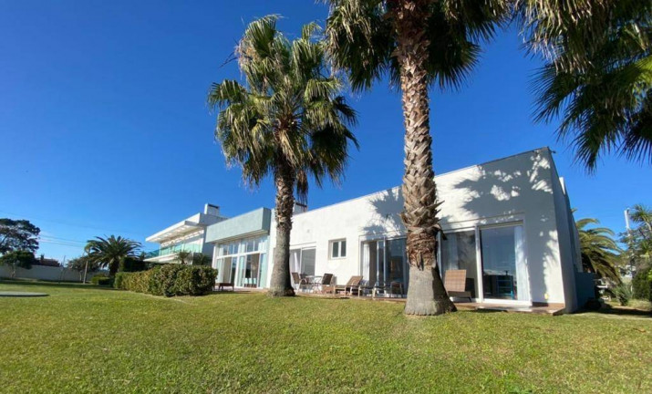 Casa de Condomínio com 5 Quartos à Venda, 150 m² em Capão Da Canoa