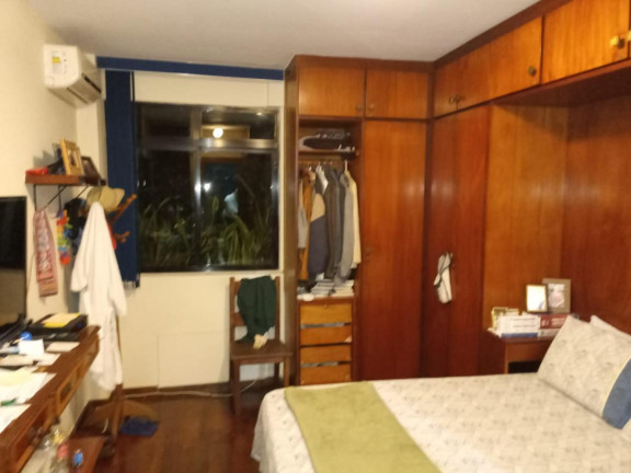 Imagem Apartamento com 3 Quartos à Venda, 150 m² em Laranjeiras - Rio De Janeiro Imagem Apartamento com 3 Quartos à Venda, 150 m² em Laranjeiras - Rio De Janeiro