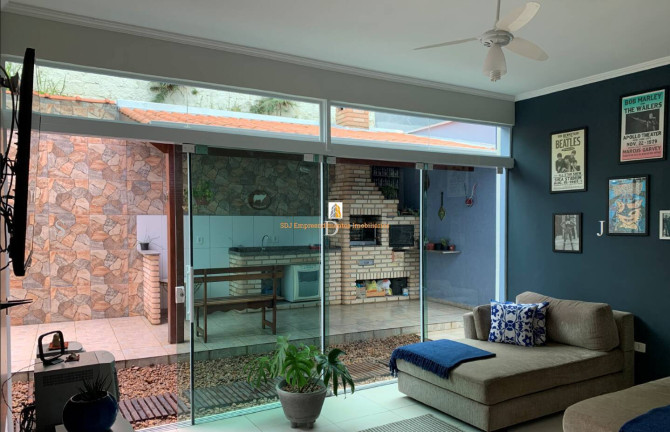 Casa de Condomínio com 3 Quartos à Venda, 209 m² em Chácara Roselândia - Cotia