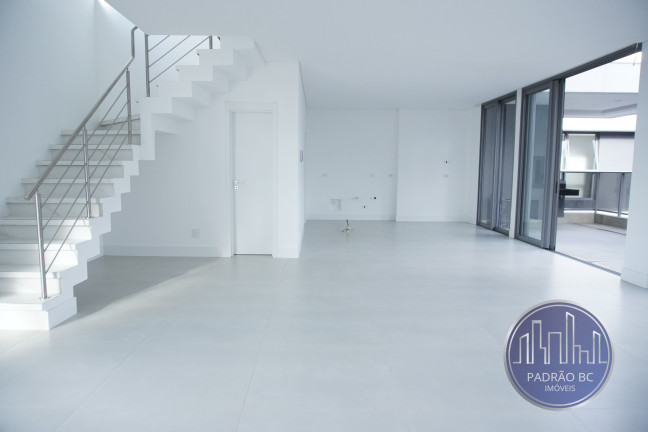 Imagem Apartamento com 3 Quartos à Venda, 147 m² em Hugo Lange - Curitiba