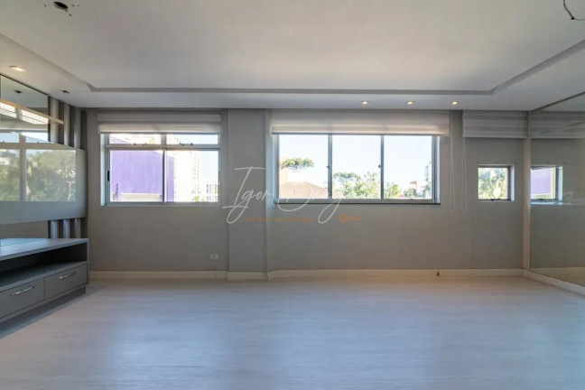 Imagem Apartamento com 3 Quartos à Venda, 122 m² em Cabral - Curitiba