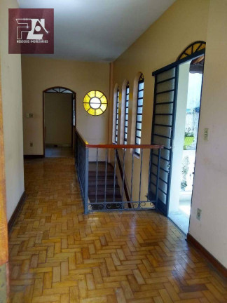 Imagem Casa com 3 Quartos à Venda, 210 m² em Centro - Guaratinguetá Imagem Casa com 3 Quartos à Venda, 210 m² em Centro - Guaratinguetá