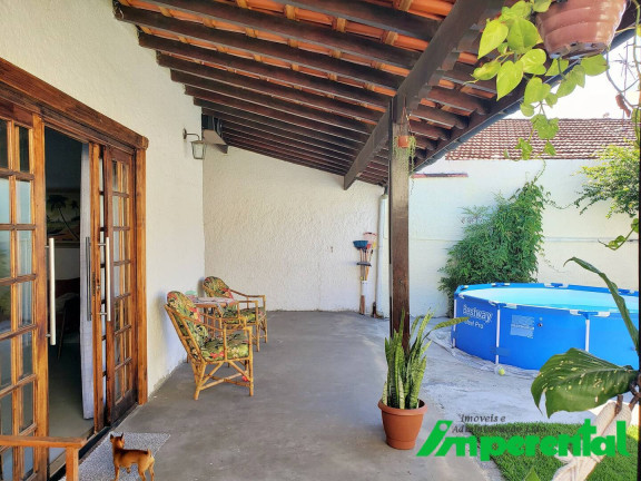 Imagem Casa com 5 Quartos à Venda, 257 m² em Canto Do Forte - Praia Grande Imagem Casa com 5 Quartos à Venda, 257 m² em Canto Do Forte - Praia Grande