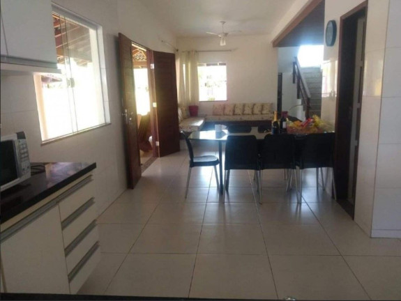 Casa com 7 Quartos à Venda, 293 m² em Guarajuba - Camaçari
