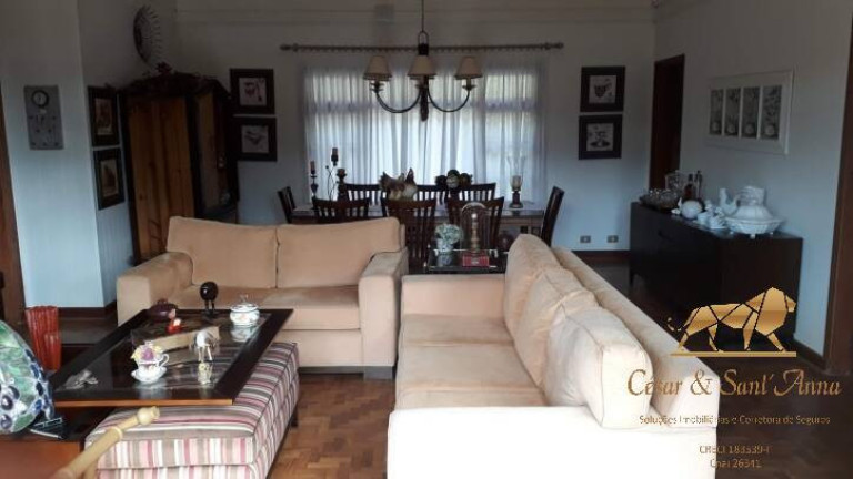 Imagem Casa com 5 Quartos para Temporada, 250 m² em J Primavera - Campos Do Jordão