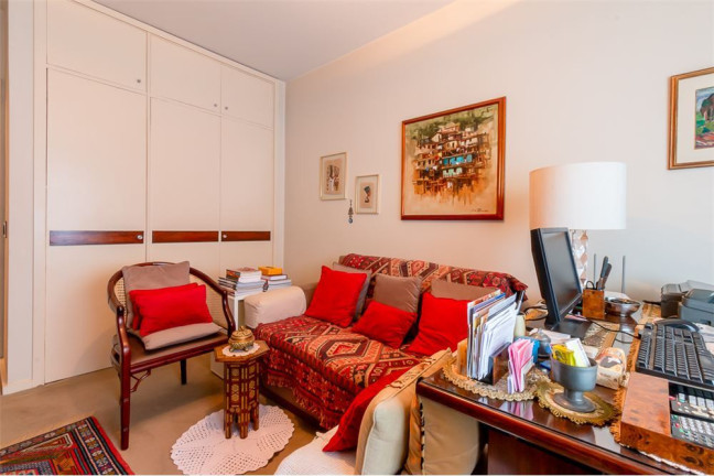 Imagem Imóvel com 3 Quartos à Venda, em Higienópolis - São Paulo Imagem Imóvel com 3 Quartos à Venda, em Higienópolis - São Paulo
