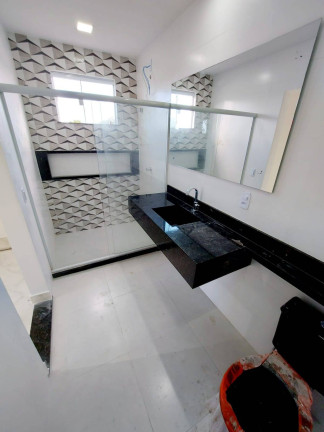 Imagem Casa com 3 Quartos à Venda, 360 m² em Itaipuaçu - Maricá Imagem Casa com 3 Quartos à Venda, 360 m² em Itaipuaçu - Maricá