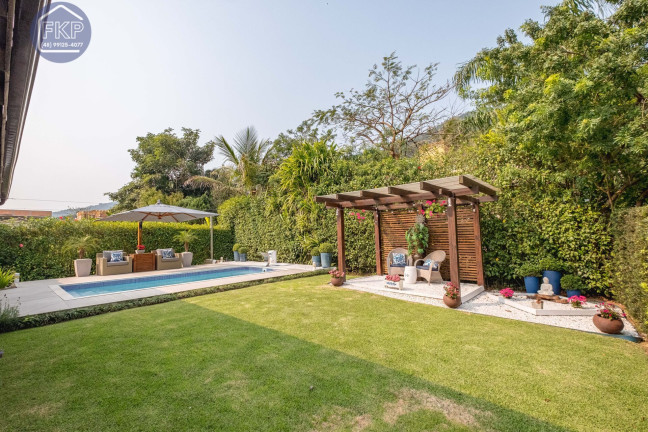 Imagem Casa com 3 Quartos à Venda, 241 m² em Cachoeira Do Bom Jesus - Florianópolis