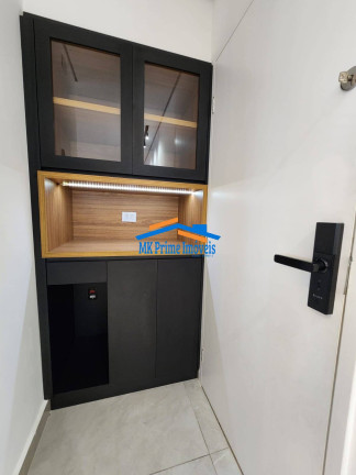 Imagem Apartamento com 2 Quartos à Venda, 76 m² em Jardim Tupanci - Barueri