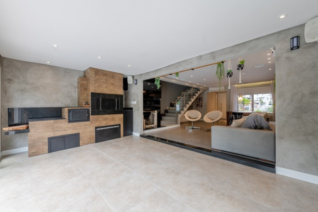 Imagem Casa com 3 Quartos à Venda, 320 m² em Vila Nova - Porto Alegre