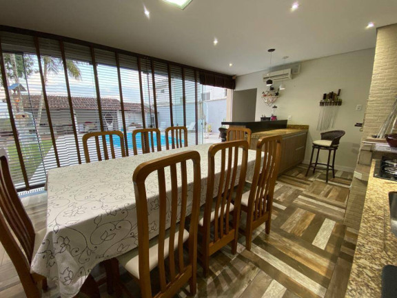 Imagem Casa com 4 Quartos à Venda, 220 m² em Universitário - Tijucas Imagem Casa com 4 Quartos à Venda, 220 m² em Universitário - Tijucas
