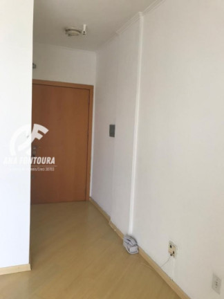 Sala Comercial à Venda, 24 m² em Jardim Lindóia - Porto Alegre