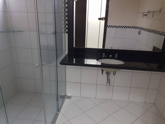 Imagem Casa com 4 Quartos à Venda, 346 m² em Jardim Inconfidência - Uberlândia Imagem Casa com 4 Quartos à Venda, 346 m² em Jardim Inconfidência - Uberlândia