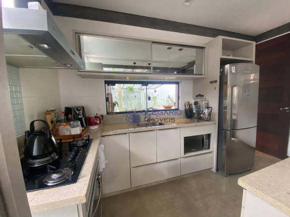 Imagem Sobrado com 3 Quartos à Venda, 210 m² em Centro - Penha Imagem Sobrado com 3 Quartos à Venda, 210 m² em Centro - Penha