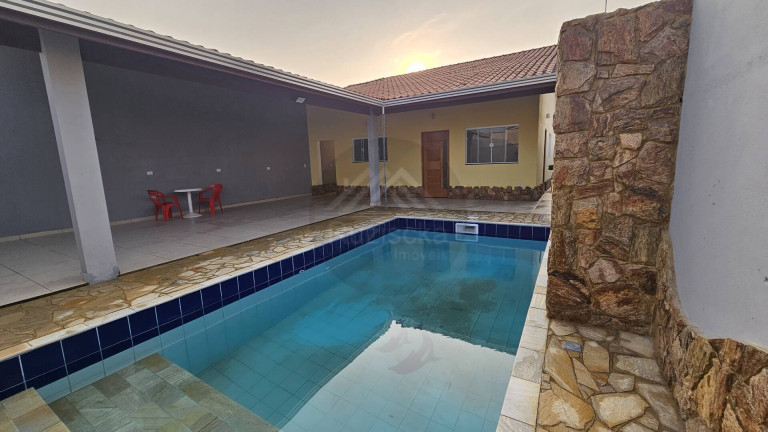 Casa com 3 Quartos à Venda, 260 m² em Balneario Gaivotas - Itanhaém