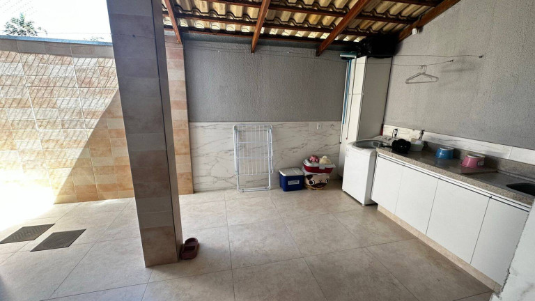 Imagem Sobrado com 3 Quartos à Venda, 149 m² em Bandeirante - Caldas Novas Imagem Sobrado com 3 Quartos à Venda, 149 m² em Bandeirante - Caldas Novas