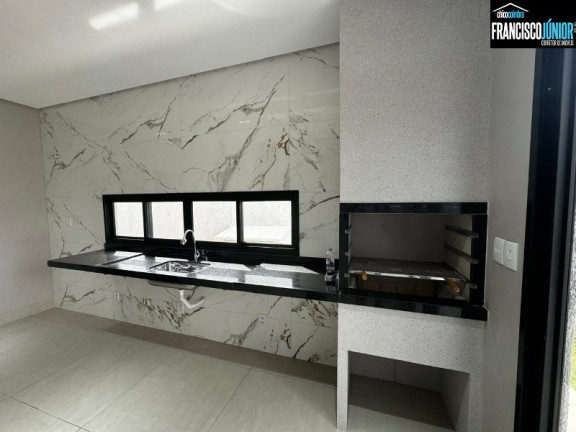 Imagem Casa com 3 Quartos à Venda, 382 m² em Setor Dos Funcionários - Goiânia