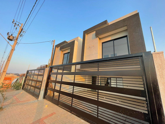 Sobrado com 3 Quartos à Venda, 144 m² em Brazmadeira - Cascavel
