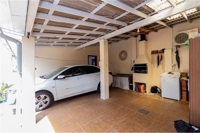 Imagem Casa com 3 Quartos à Venda, 139 m² em Santa Tereza - Porto Alegre