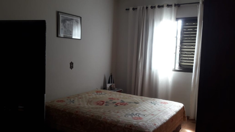 Imagem Casa com 3 Quartos à Venda, 385 m² em Madureira - Bauru Imagem Casa com 3 Quartos à Venda, 385 m² em Madureira - Bauru