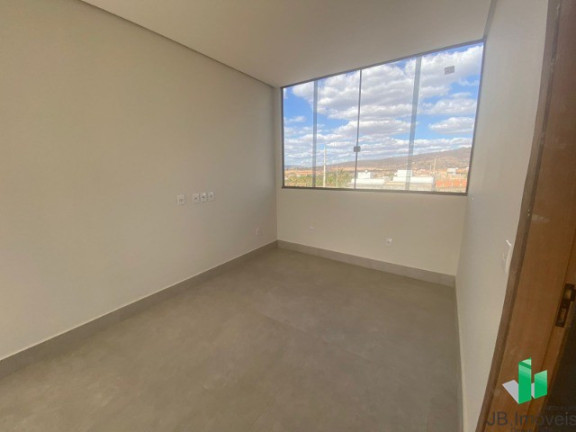 Imagem Casa com 3 Quartos à Venda, 240 m² em Bosque Das Palmeiras - Montes Claros