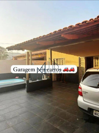 Casa com 3 Quartos à Venda, 200 m² em Condomínio Santa Rita - Goiânia