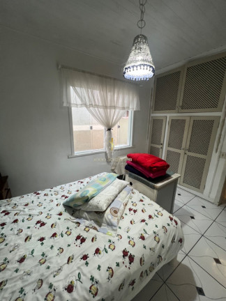 Imagem Casa com 5 Quartos à Venda, 180 m² em Centro - Guaratuba