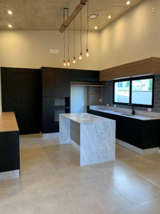 Imagem Casa com 3 Quartos à Venda, 240 m² em Alphaville Nova Esplanada - Votorantim