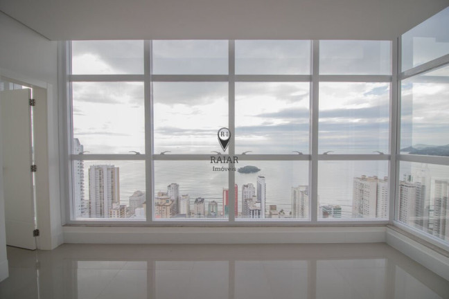 Imagem Apartamento com 4 Quartos à Venda,  em Centro - Balneário Camboriú