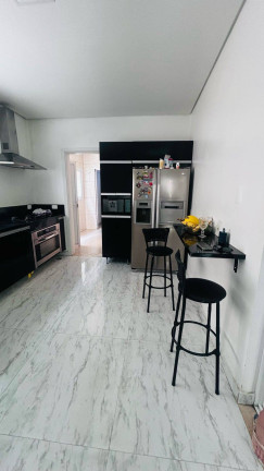 Imagem Casa com 4 Quartos à Venda, 300 m² em Alphaville - Santana De Parnaíba