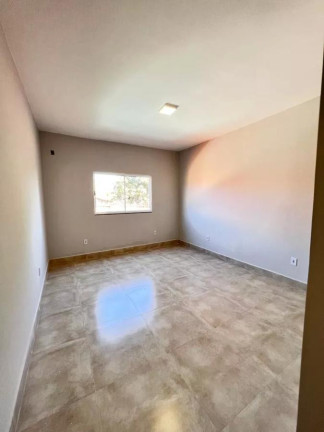 Imagem Casa com 3 Quartos à Venda, 243 m² em Parque Das Laranjeiras Acréscimo - Goiânia Imagem Casa com 3 Quartos à Venda, 243 m² em Parque Das Laranjeiras Acréscimo - Goiânia