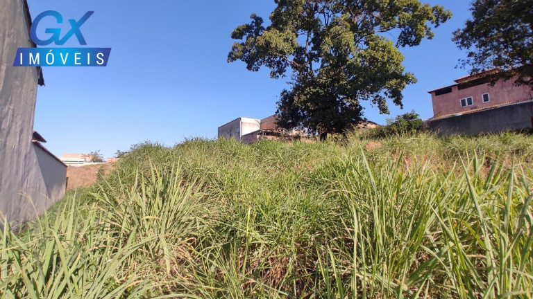 Imagem Terreno à Venda, 1.440 m² em Novo Retiro - Esmeraldas Imagem Terreno à Venda, 1.440 m² em Novo Retiro - Esmeraldas