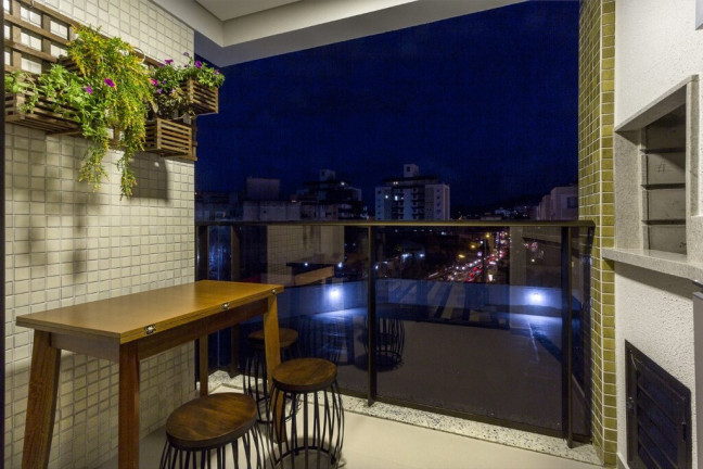 Imagem Apartamento com 2 Quartos à Venda, 63 m² em Trindade - Florianópolis
