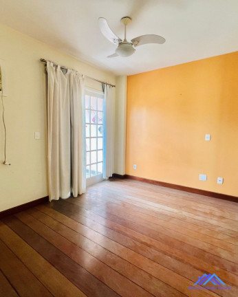 Imagem Casa com 3 Quartos à Venda, 240 m² em Ingá - Niterói