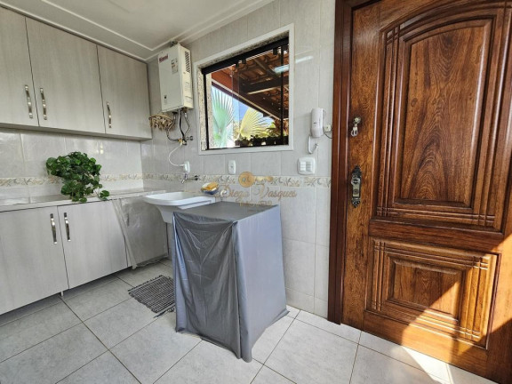 Imagem Casa com 3 Quartos à Venda, 265 m² em Várzea - Teresópolis